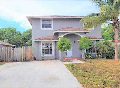 126 NE 12th Avenue Boynton Beach, FL 33435