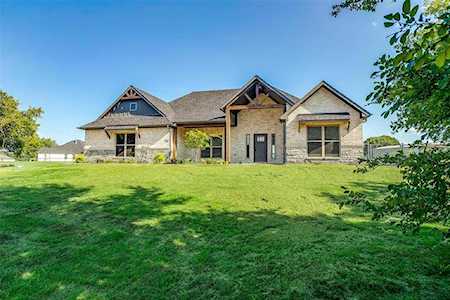 8122 Joella Lane Grandview, TX 76050