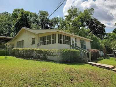 897 Tucker St Tallahassee, FL 32310