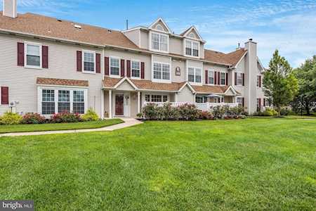 2806 Wimbledon Way Blackwood, NJ 08012