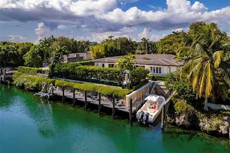 1046 Alfonso Ave Coral Gables, FL 33146