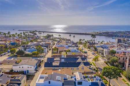 304 1/2 Fernleaf Ave Corona Del Mar, CA 92625