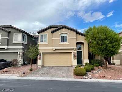 9966 Willowbrook Pond Rd Las Vegas, NV 89148