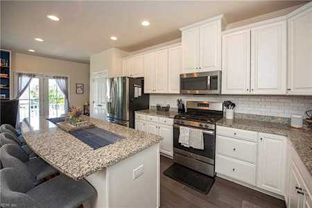 607 Dupree Ln Chesapeake, VA 23324