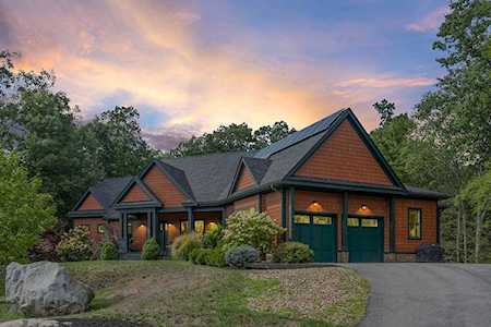 14 Dogwood Lane North Reading, MA 01864