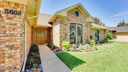 5608 Yacht Club Drive Rockwall, TX 75032