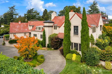 1140 Parkside Dr E Seattle, WA 98112