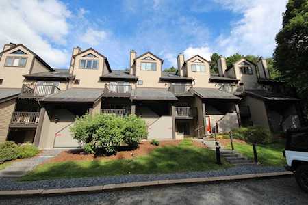 605 Mountain Edge Dr West Windsor, VT 05037