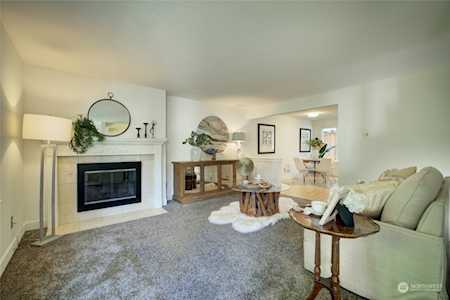 1717 150th Ave SE #18 Bellevue, WA 98007