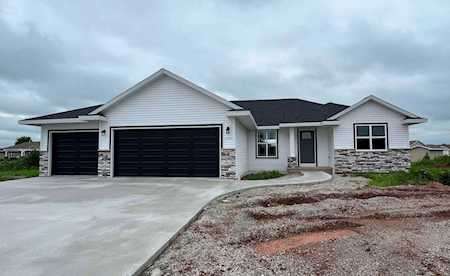 2840 Tambour Trl De Pere, Town of Lawrence, WI 54115