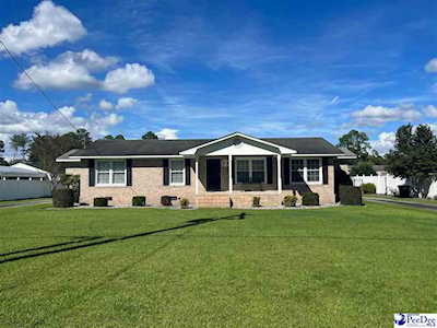 1307 E Cleveland Street Dillon, SC 29536