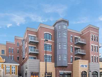110 S Washington St #305 Naperville, IL 60540