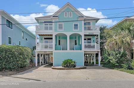 3 W Henderson Street Wrightsville Beach, NC 28480
