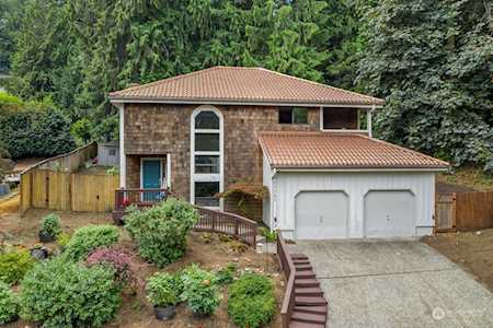 17165 SE 40th Place Bellevue, WA 98008