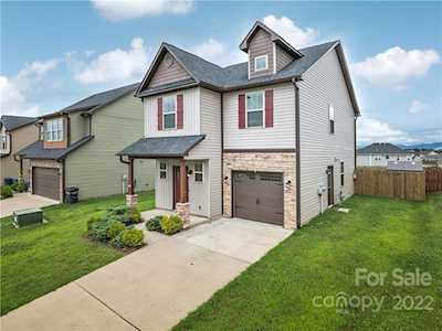 39 N River Rd Fletcher, NC 28732