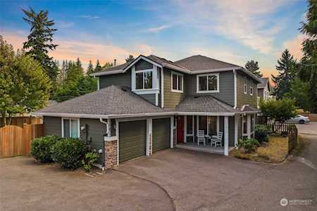 17432 10th Ave NE Shoreline, WA 98155