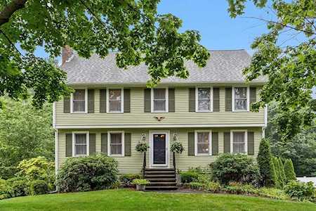 13 Towpath Drive Wilmington, MA 01887