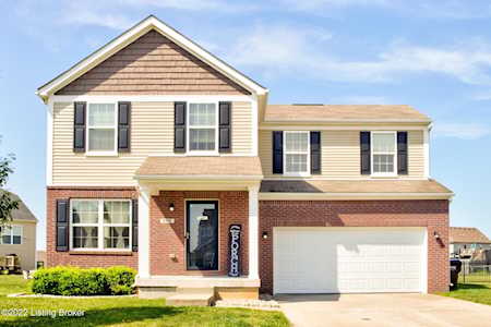 155 Bald Eagles Cir Mt Washington, KY 40047