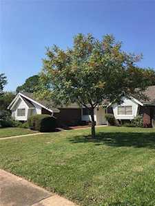 440 Fieldwood Terrace Hurst, TX 76053