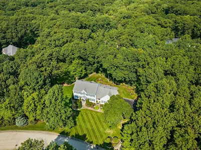 55 Robincrest Court Seekonk, MA 02771
