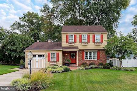 607 Betty Rose Ave Gibbstown, NJ 08027