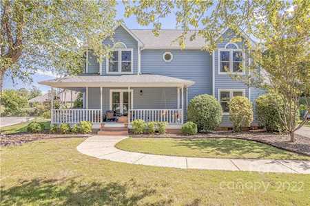8923 Cherrys Ford Ct Harrisburg, NC 28075