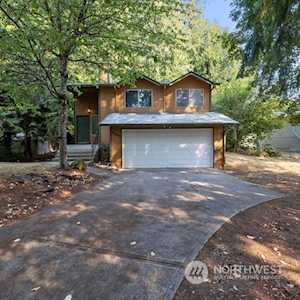 7560 Auklet Place NE Bremerton, WA 98311