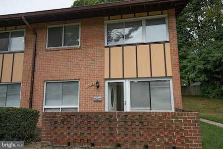 10128 Mosby Woods Dr Fairfax, VA 22030