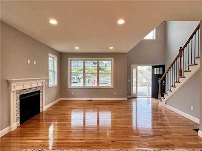 441 Louise St Woonsocket, RI 02895