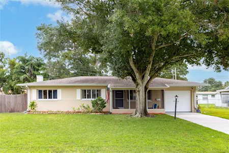 5661 Cedar St NE St. Petersburg, FL 33703