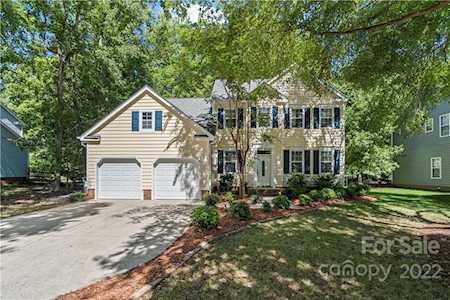7220 Reedy Creek Rd Charlotte, NC 28215