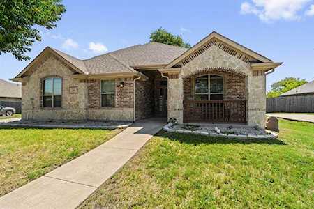 914 Blue Quail Run Glenn Heights, TX 75154