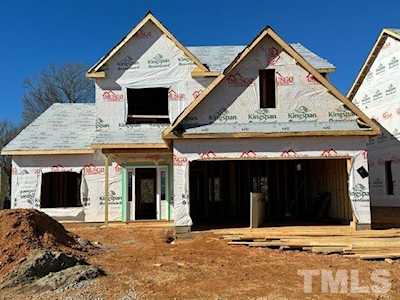 100 Buckhorn Branch Park #8 Clayton, NC 27520