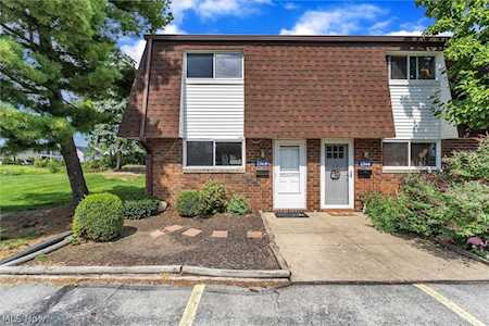 2568 Shakespeare Ln Avon, OH 44011