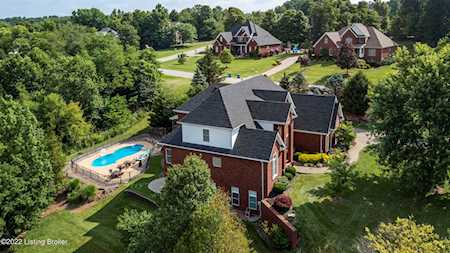 6500 Perrin Pl Crestwood, KY 40014