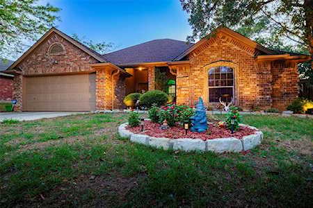 761 Stribling Circle Azle, TX 76020