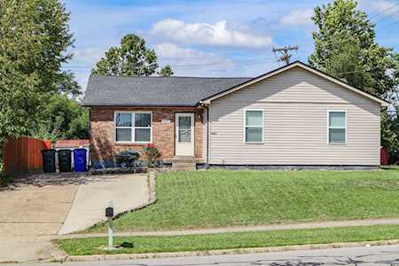 3825 Camelot Dr Lexington, KY 40517