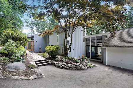 508 Annursnac Hill Concord, MA 01742
