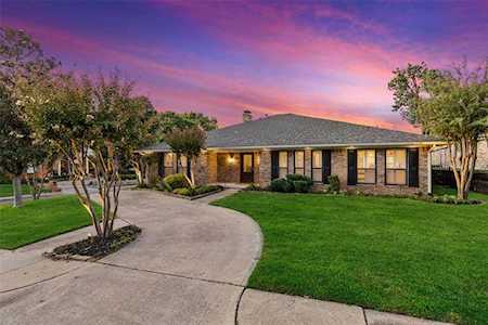 8721 Lacrosse Drive Dallas, TX 75231