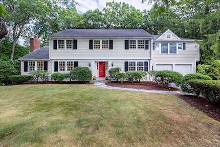 43 Tanglewood Rd Wellesley, MA 02481