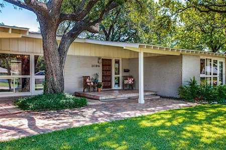 11106 Snow White Drive Dallas, TX 75229
