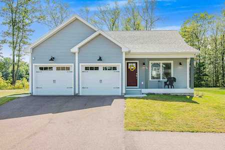 26 Vincenza Way Colchester, VT 05446