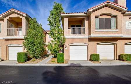 251 Green Valley Parkway #2013 Henderson, NV 89012