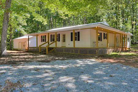 2967 Old Thomson Rd Appling, GA 30802