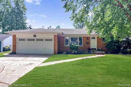 225 Croswell Romeo, MI 48065