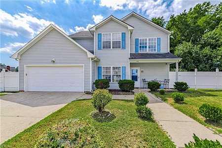 3316 Country Circle Chesapeake, VA 23324