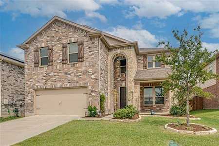 2608 Wesley Avenue Aubrey, TX 76227