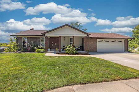2832 Waldwick Ct St Louis, MO 63129