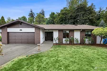 12116 Cochise Ln SW Lakewood, WA 98499