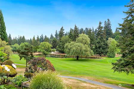 1610 180th Ave NE Bellevue, WA 98008